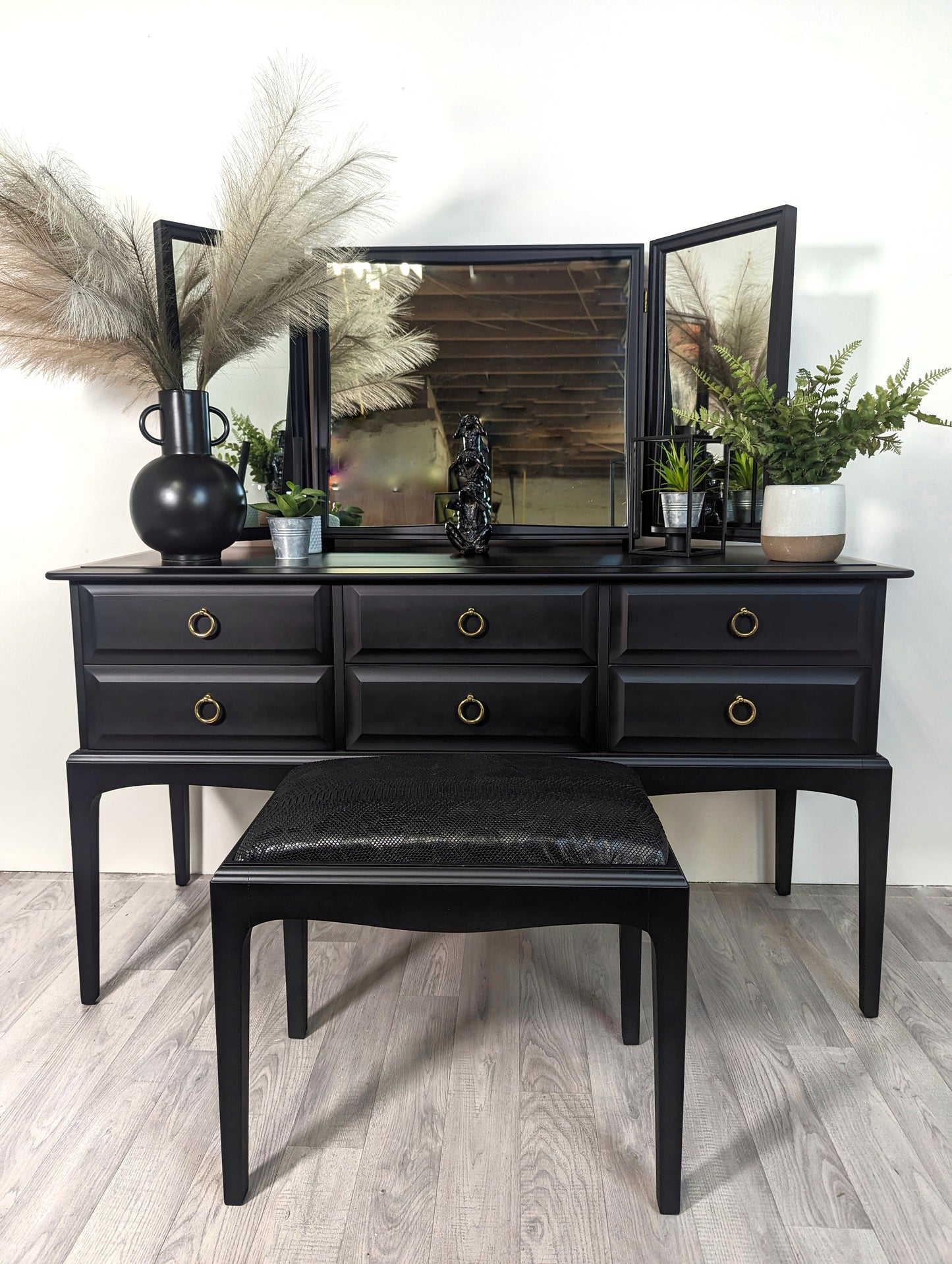 Stag Minstrel Dressing Table with Stool and 3 Way Mirror