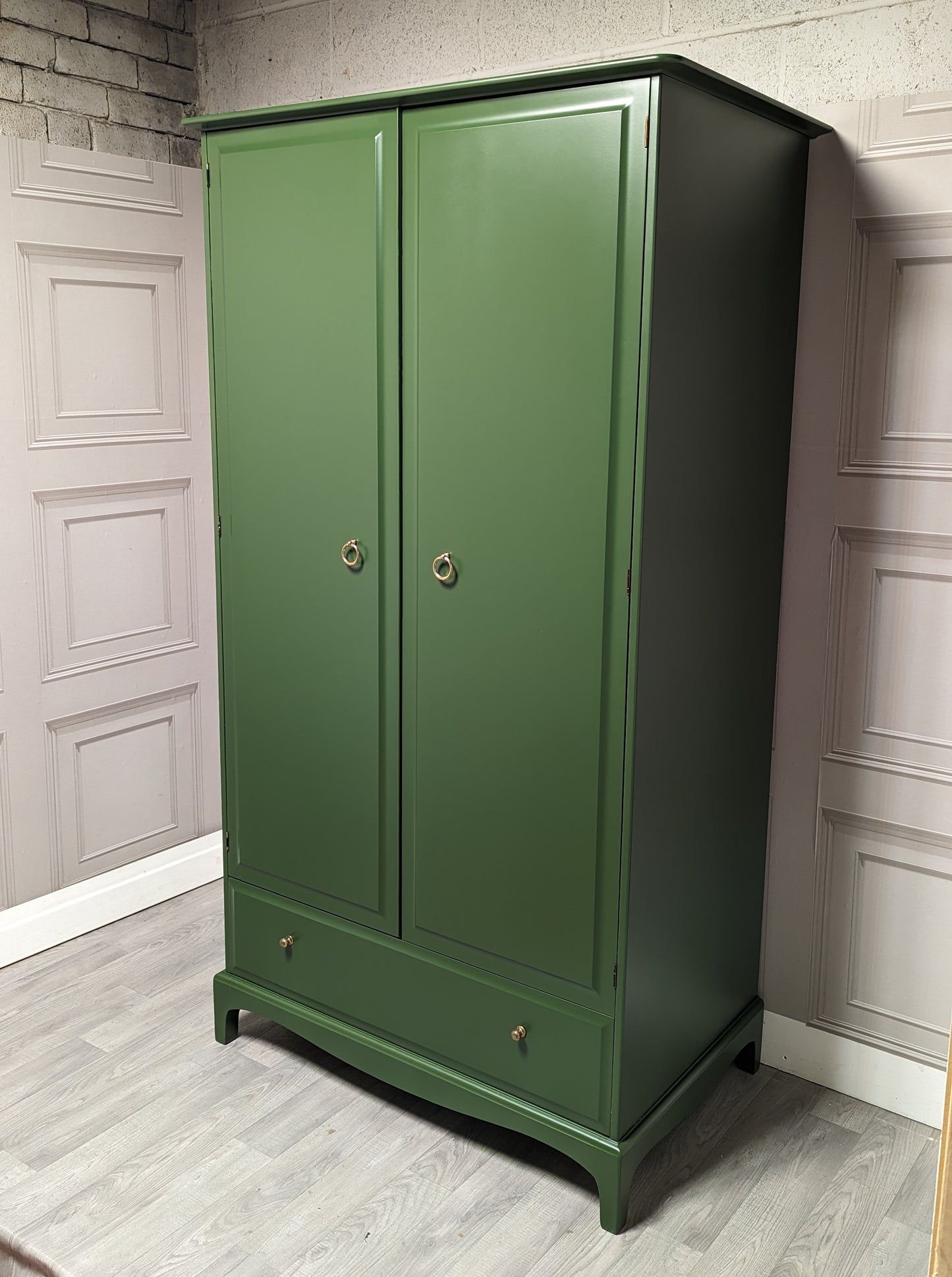 Stag wardrobe in green