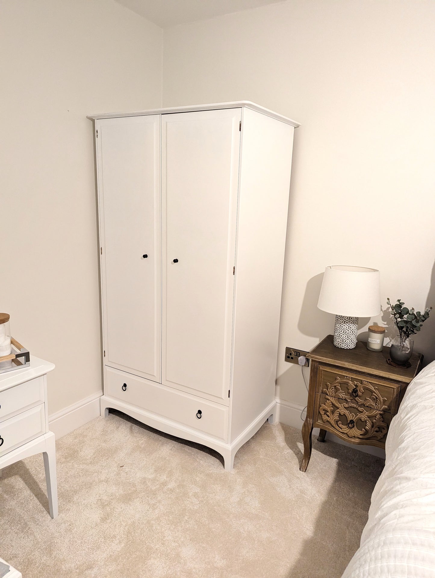 Stag minstrel white wardrobe with drawer