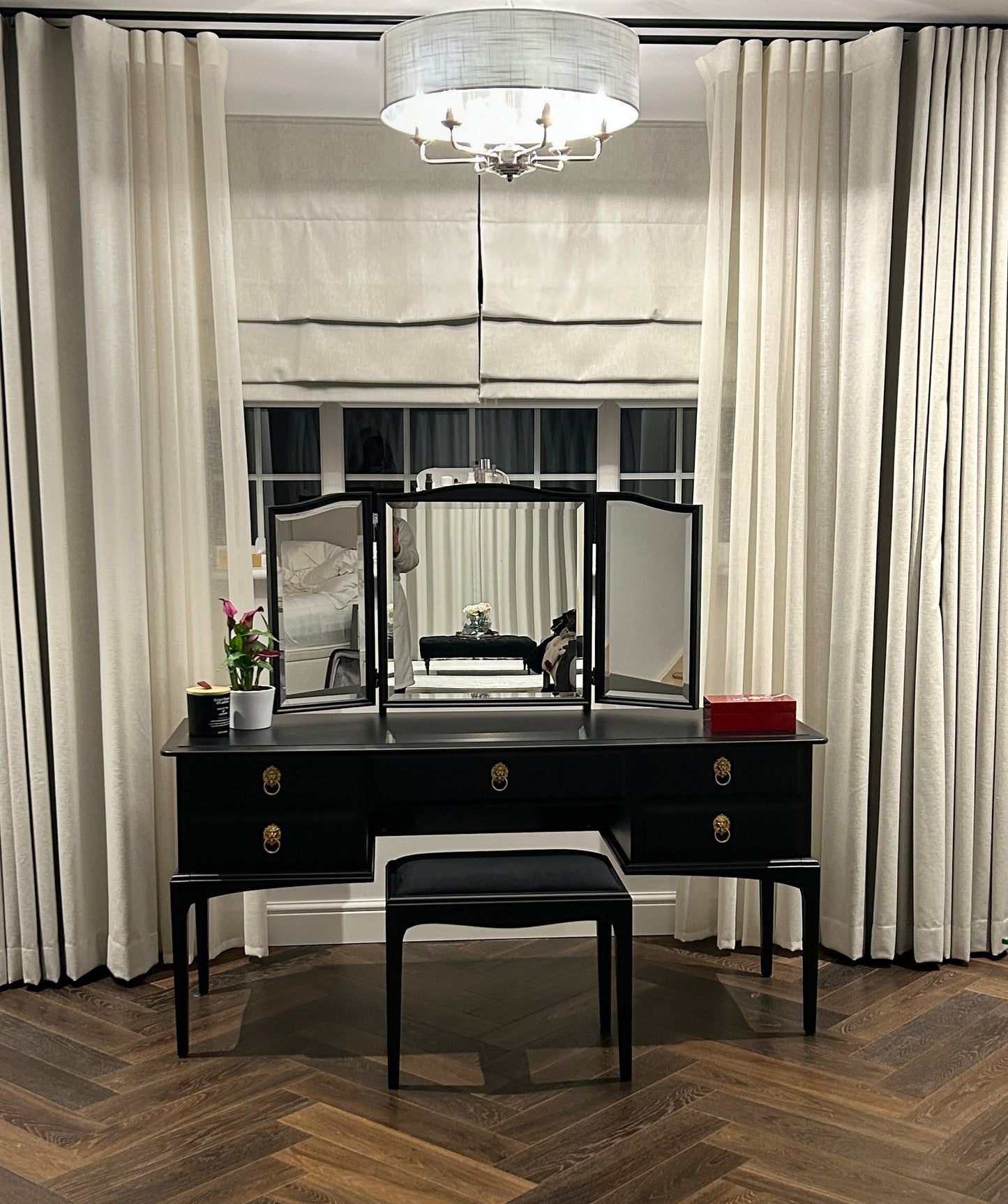 Stag Minstrel Dressing Table