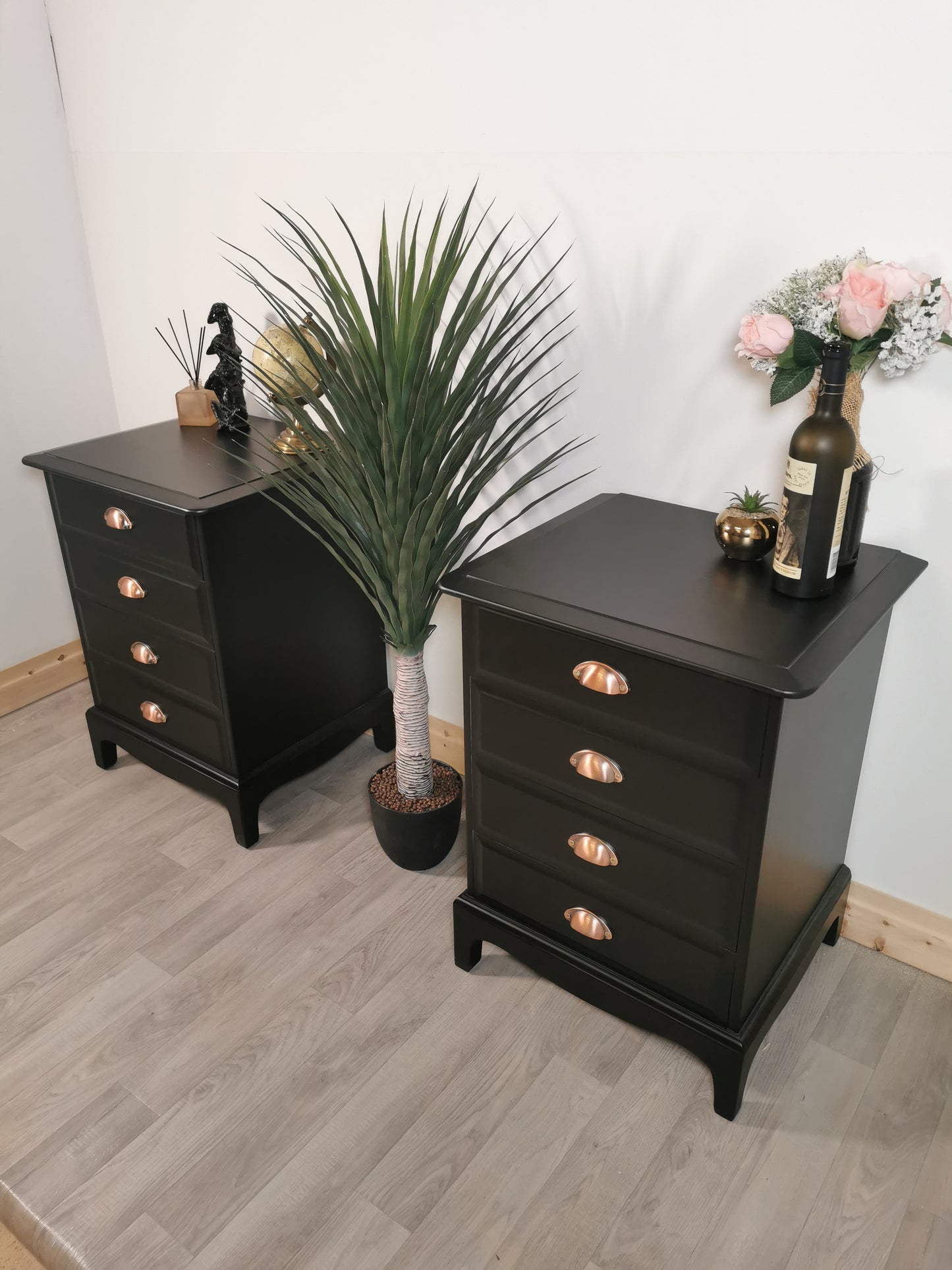 Stag Minstrel 4 Drawer Pair of Bedsides Black
