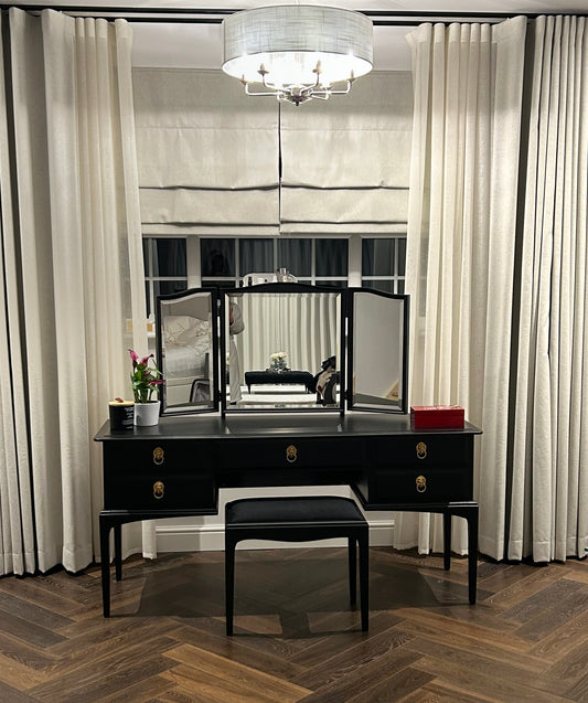 Stag Minstrel Dressing Table