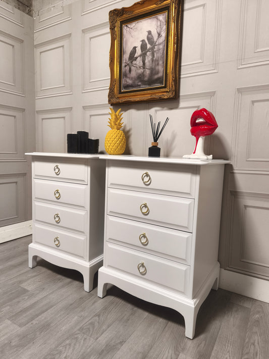 Stag Minstrel 4 Drawer Pair of Bedsides off white